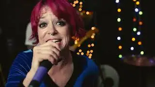 Vicky Vicious and the Stains- BOXER