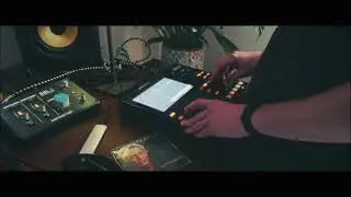 Beatmaking on MPC ONE Sampling a CD by 