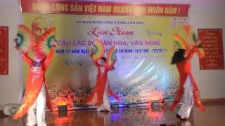 Màn múa  trên nền nhạc ca khúc  Đất nước trọn niềm vui- CLB Trung Môn ( video the Son )