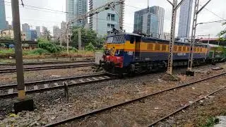 #12124 Deccan Queen Express hauled by #WAG7M running more than half n hr late due to Rains