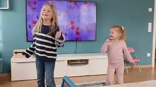 ODWOŁANO  NAM SZKOŁĘ, ZASYPAŁO NAS ŚNIEGIEM 