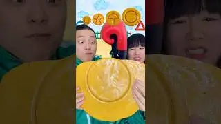 Squid Game Mukbang ASMR 🥵Giant Dalgona Candy #asmr #mukbang #funny