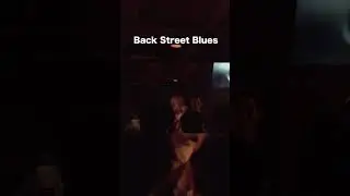 R lounge LIVE 