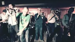 Duże Pe & The Bartenders - Przeżyć W Tej Dżungli