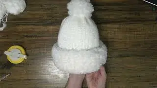 Luscious Fur Brimmed Beanie - 46/48 Pin Circular Knitting Machine. Details & Supplies in Description