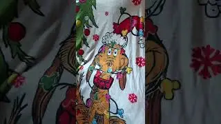 Christmas Blanket Festive Cozy Throw for Winter and Holiday Season #christmasblanket #holidaydecor