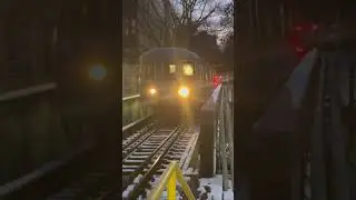 Это САМЫЙ МЕДЛЕННЫЙ поезд метро Нью-Йорка??? #nycsubway