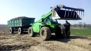 13.04.2018 r Ładowanie sianokiszonki ładowarką Merlo