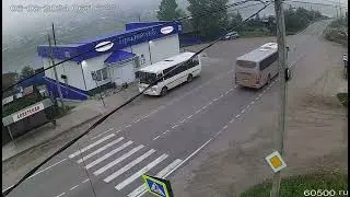 Slow down, Mr. Bus! 🚌 Ust-Kut, Russia live cam