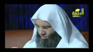 رجل يرى أن الرسول يُغسِّل الشيخ محمد حسان