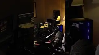 Who do you hear on this #beatmaker #musicproducer #organicbeats