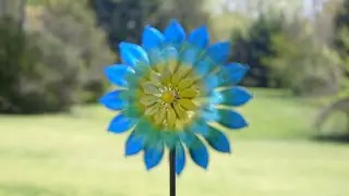 Multicolor Floral Spinner