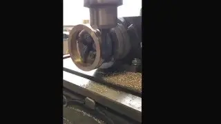 Bau eines Schneckenrades f&uuml;r die Feinzustellung der Z Achse meiner Fr&auml;smaschine.
