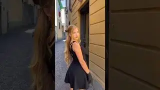 #rachelbaelin #travellifestyle #fashion #italiangetaway #travelblog #outfitdaily #blondehairstyles