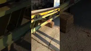 Carrier vibrating shaker conveyor
