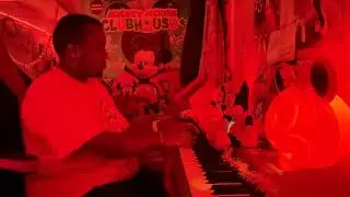 &laquo;Mickey's A Tale of Two Witches&raquo; &mdash; Spooky Side (фортепианный кавер)