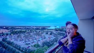 Регистрация заезда в номер с видом на тематический парк в Disney's Contemporary Resort!