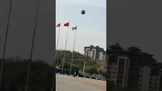 Child kicks balloon, sends it soaring in Hubei, China