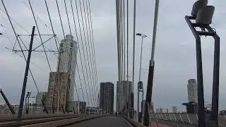 Tour de Hans: Erasmusbrug vrij voor de fietsers in verband met verfklus op de brug.