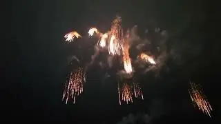 Pháo hoa Hạ Long 3/1/2026