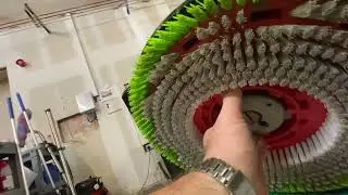 How to Fix a Scrubber Dryer That&rsquo;s Not Sucking Up Water