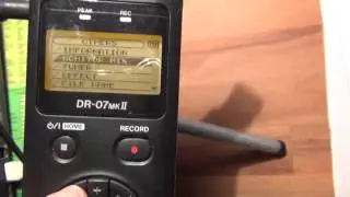 TASCAM DR 7 MK II - Tutorial - Explaining how to make overdubs .