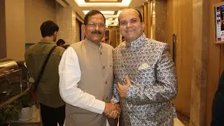 International Celebrity AnchorDr.Vaibhav Sharma giving Introduction of Cabinet Minister Shripad Naik