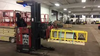 2000 Raymond EASI R35TT stand up electric forklift | For Sale | Online Auction at Repocast.com