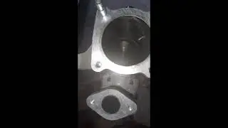 3.Toyota Fortuner EGR Throttle Body intake manifold Cleaning