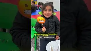 Эти студенты воссоздали культовые эмодзи