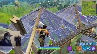 Победа в режиме &laquo;Соло против ОТРЯДА&raquo; &mdash; 18 убийств в Fortnite Battle Royale