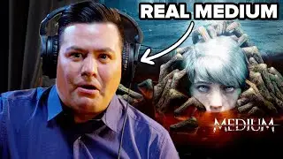Professional Medium Speaks To Ghosts In The Medium &bull; Professionals Play