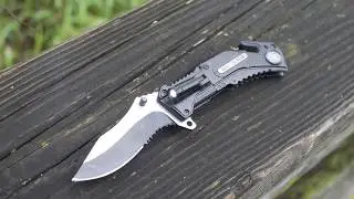 Vkarisma-Pocket Folding Knife with Flashlight, Glass Breaker, Compass - how to use Flash Light