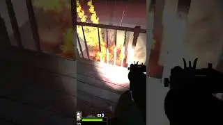 Hunter Jumpscare almost gets me off guard #l4d2 #left4dead2funnymoments #shorts
