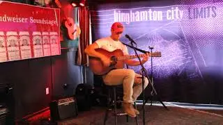 Kevin Ludwig performing 