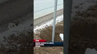 Bărbat a mutat indicatorul rutier #RomaniaComedy #viral #stiri #wtf