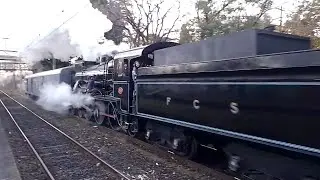 REMOLQUE DE LOCOMOTORA VULCAN FOUNDRY CLASE 12E 3925 a Temperley por Banfield!!
