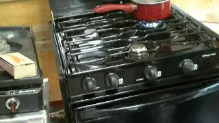 Testing the new Magic Chef Oven and Cooktop