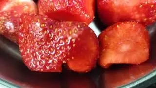 खट्टा मिट्ठा स्ट्रोबेरी🍓🍓 😋😉