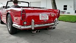 1968 Triumph TR250 start up & revs