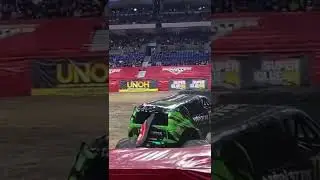 Sick Monster Truck Backflip🛻