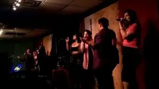 VIERNES DE BOHEMIA/Gaby y Roxana Barajas, Rebeca Ruiz y Ana Cano/Vive el momento (cover)