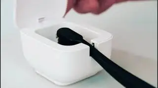 Toothbrush UV sterilizer