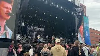 Olli Halonen - Miten käärmeet lisääntyy live Suomipop Festivaali 2024 Jyväskylä