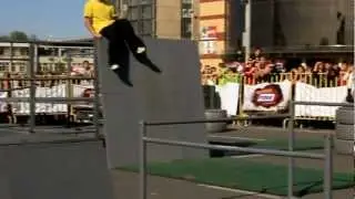 Parkour. Паркур в Алматы. Сникерс Урбания