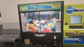Sugar Loaf Toy Shoppe Claw Machine at Walmart (Not Plushie Win)