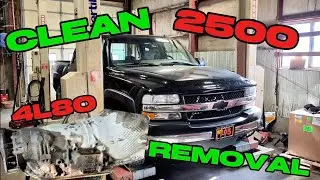 Пошаговая инструкция по снятию коробки передач на Chevrolet Silverado 2500 2001 года выпуска (4L80).