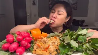กระเพราปีกไก่ Stir-fried chicken wings with holy basil🌶️🤤Ep15-28.6.24