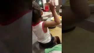 #87000 jollibee delivery w/ dancing while eating spaghetti