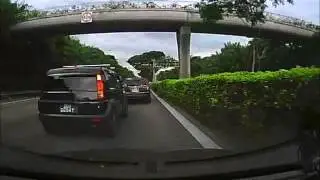 Singapore Reckless Driver SGY6694T